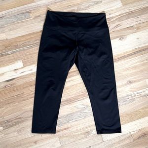 Z by Zella Black Cropped Leggings